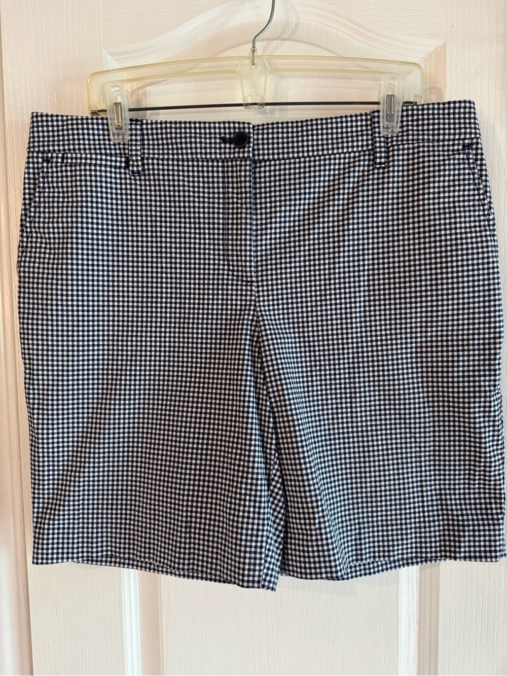 Women’s Talbots Black and White Gingham Flat-Front Shorts